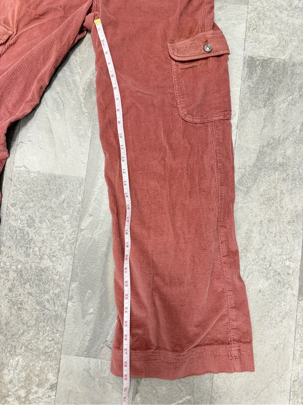 American Eagle Outfitters Wide-Leg Corduroy Cargo Jeans in Rust - Picture 7 of 7